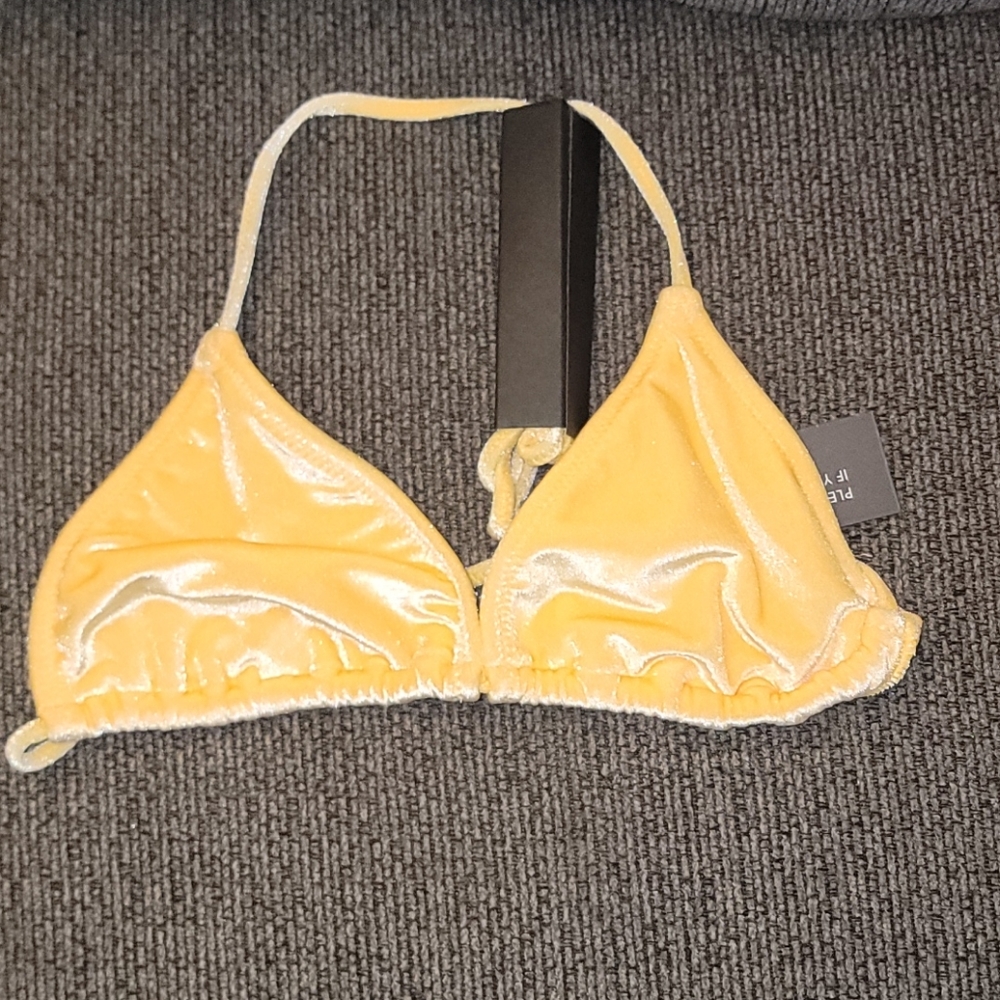 Triangl top